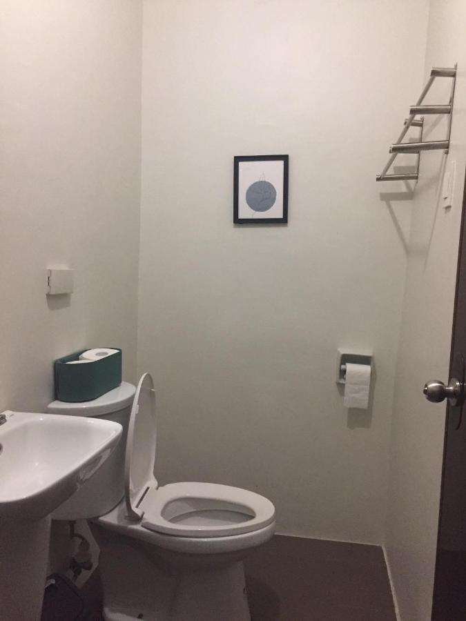 Mactan Airport Guesthouse Lapu-Lapu City Oda fotoğraf